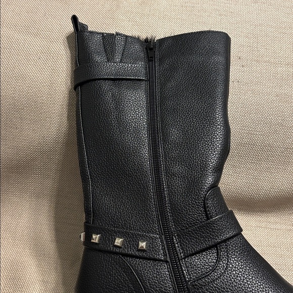 Fashion Nova Rae Platform Boots - Picture 8 of 14